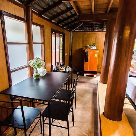 Golden Teak Homestay Mae Rim Zewnętrze zdjęcie