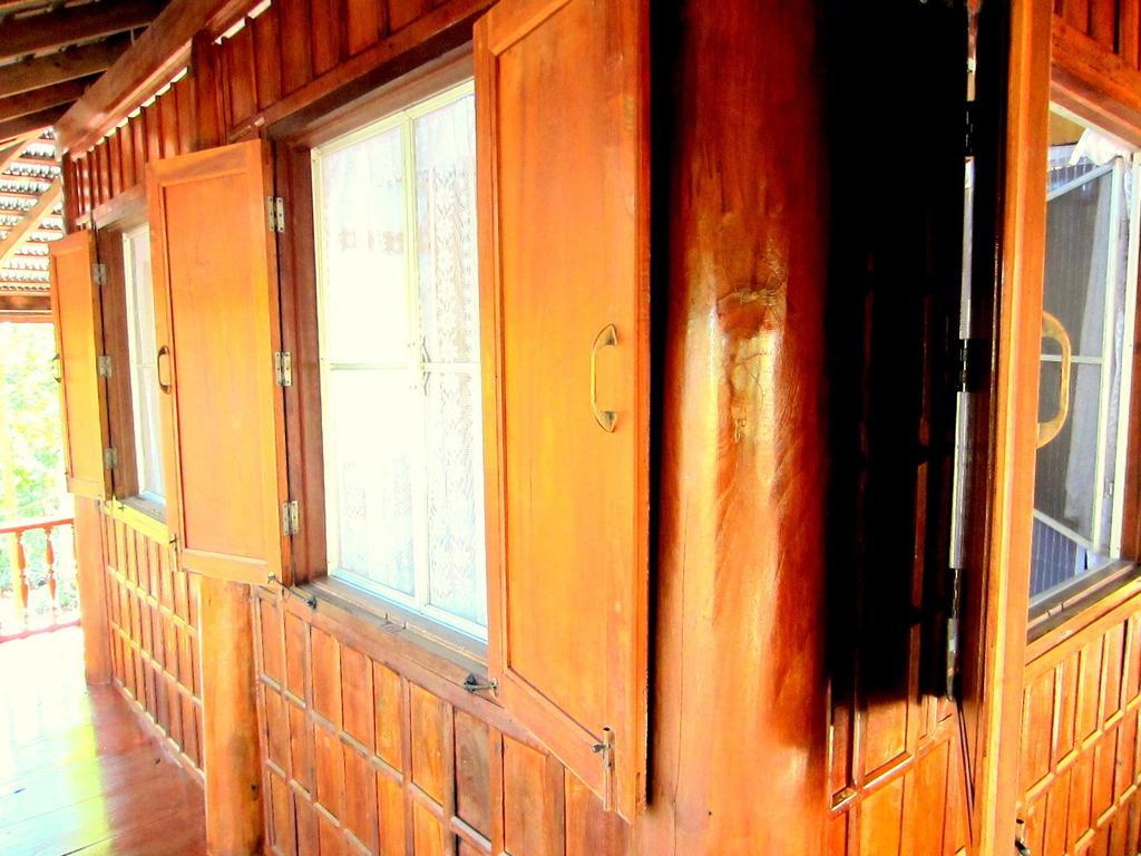 Golden Teak Homestay Mae Rim Zewnętrze zdjęcie