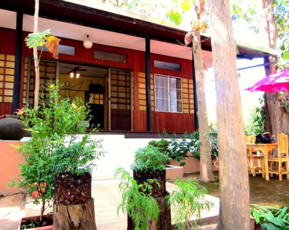 Golden Teak Homestay Mae Rim Zewnętrze zdjęcie