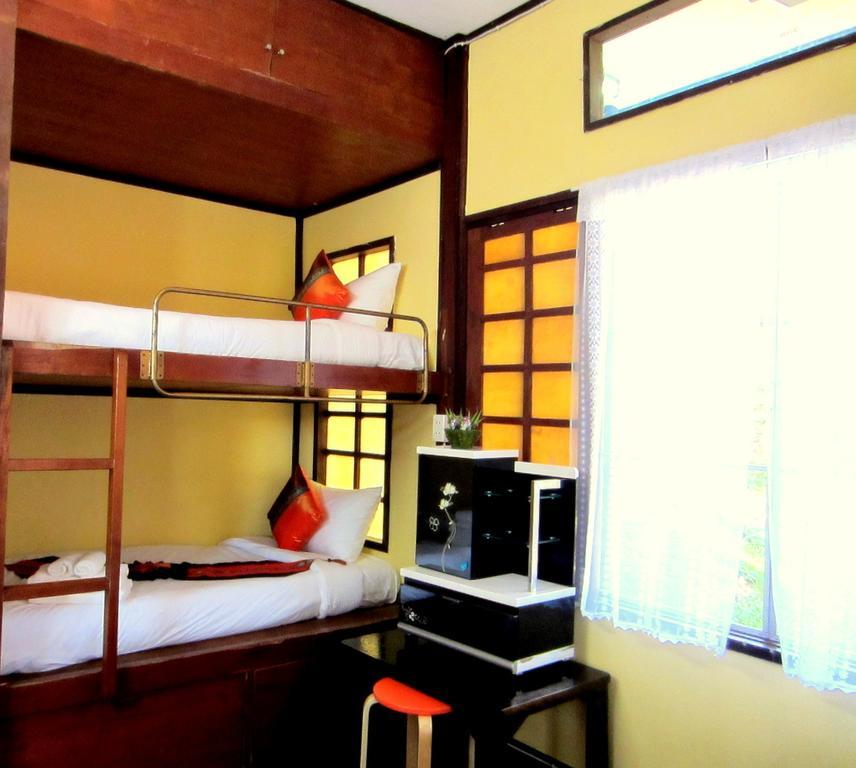 Golden Teak Homestay Mae Rim Zewnętrze zdjęcie