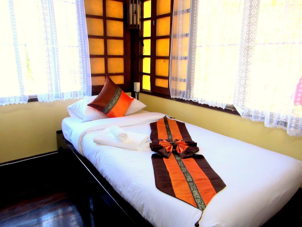 Golden Teak Homestay Mae Rim Zewnętrze zdjęcie