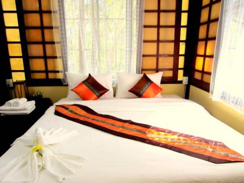 Golden Teak Homestay Mae Rim Zewnętrze zdjęcie