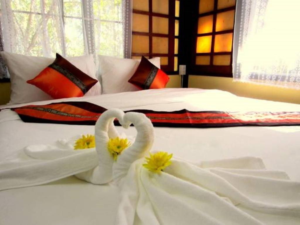Golden Teak Homestay Mae Rim Zewnętrze zdjęcie