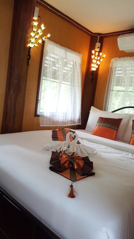 Golden Teak Homestay Mae Rim Zewnętrze zdjęcie
